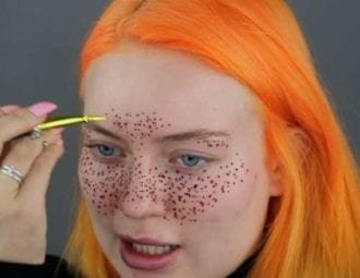 Desastroso tutorial de maquillaje