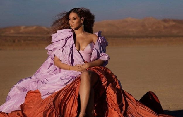 Uno de los looks más llamativos que lleva Beyoncé en el video "Spirit"