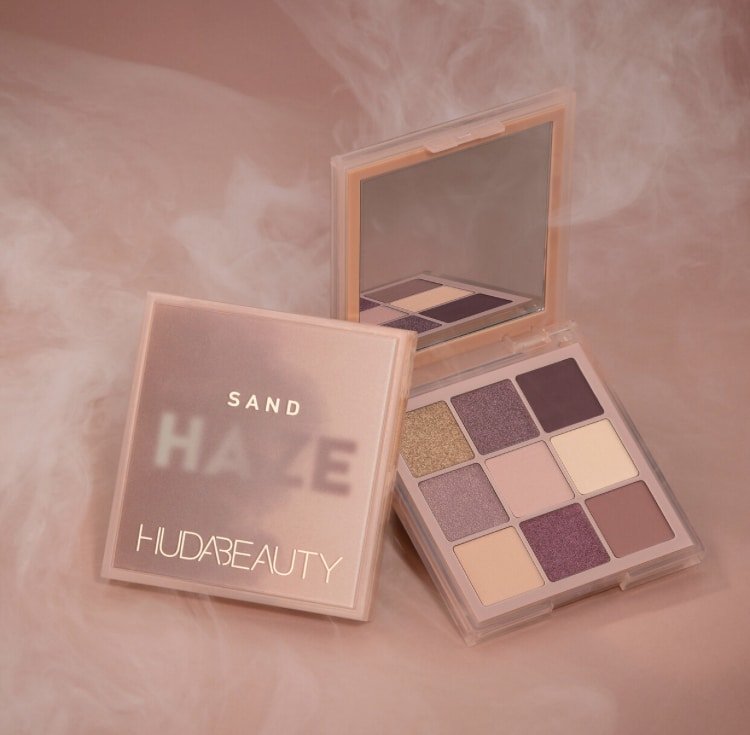 Huda Beauty Khaki Haze Obsessions Eyeshadow Palette Review 