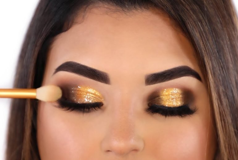 COMO-APLICAR-SOMBRAS-PARA-MAQUILLAJE-DE-NOCHE-Tutorial-de.jpg