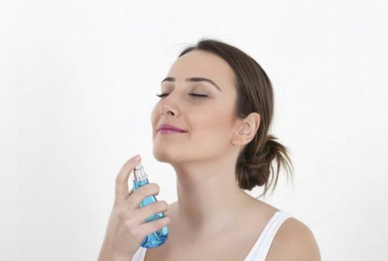 Técnicas para utilizar el fijador de maquillaje de forma eficaz